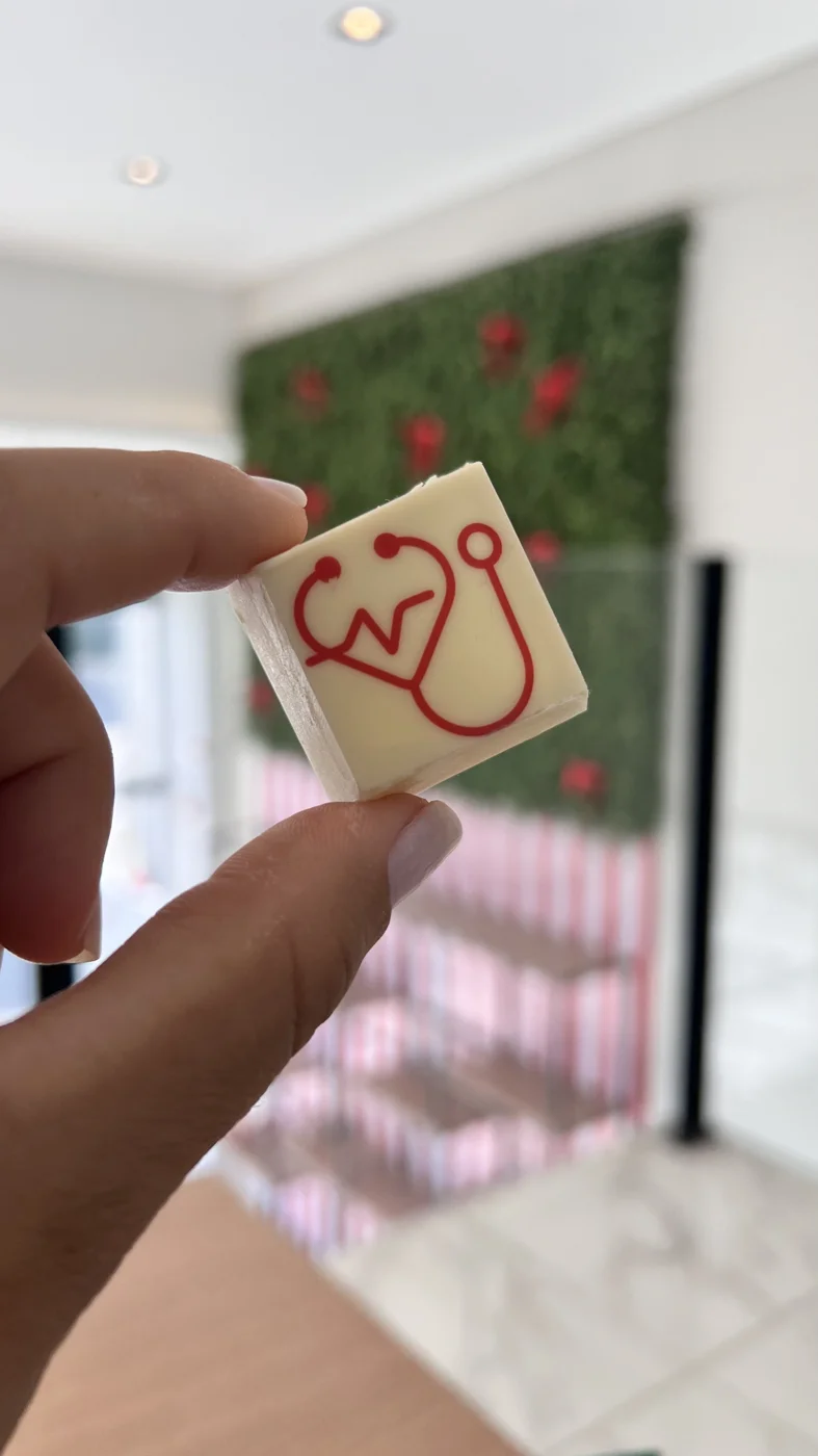 Bombom personalizado com estampa de estetoscópio para medicina